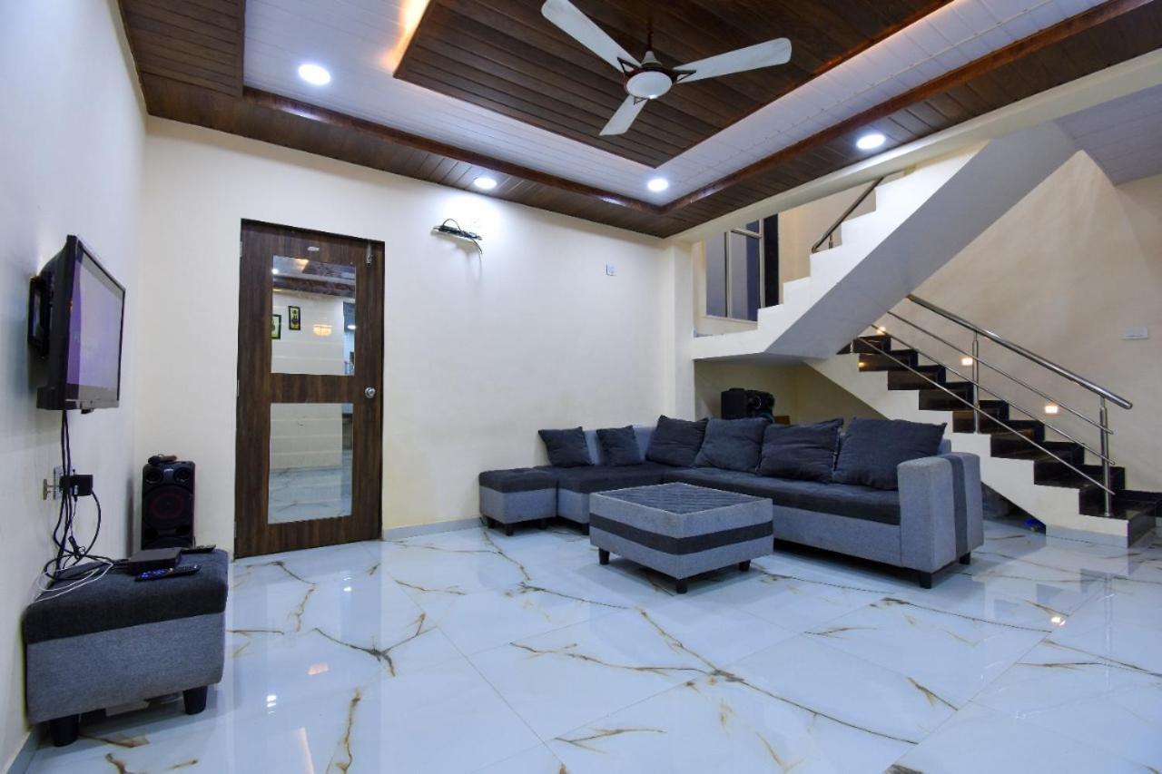 Prarthana 4Bhk Villa Лонавала Экстерьер фото